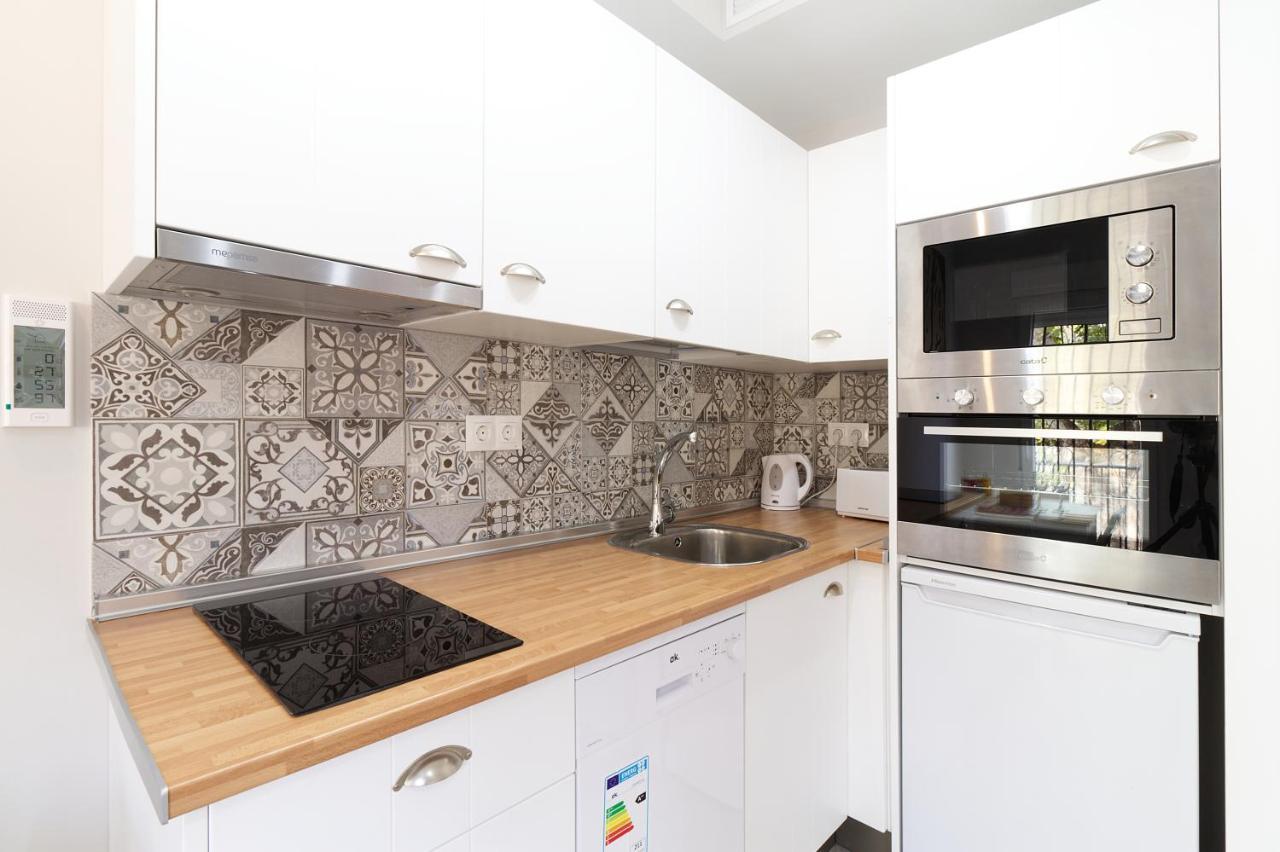 Lejlighed Barcelo 21, Parking On Request, Atico With Terrace & With Patio, Center, Breakfast Included, Quite Neighborhood, Bc